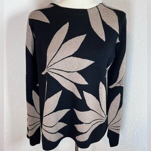 Premise Floral Fan Bell Sleeve Sweater
